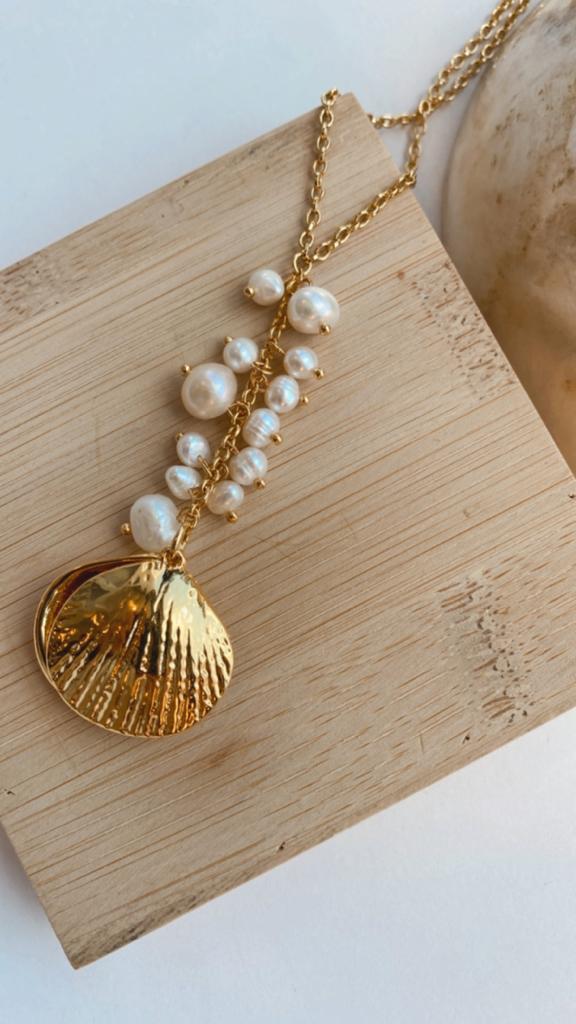 Pearl and Shell Necklace