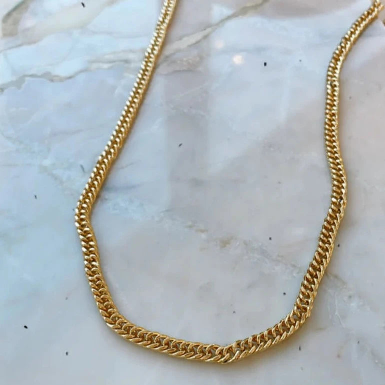 Mini Intertwined Chain Necklace