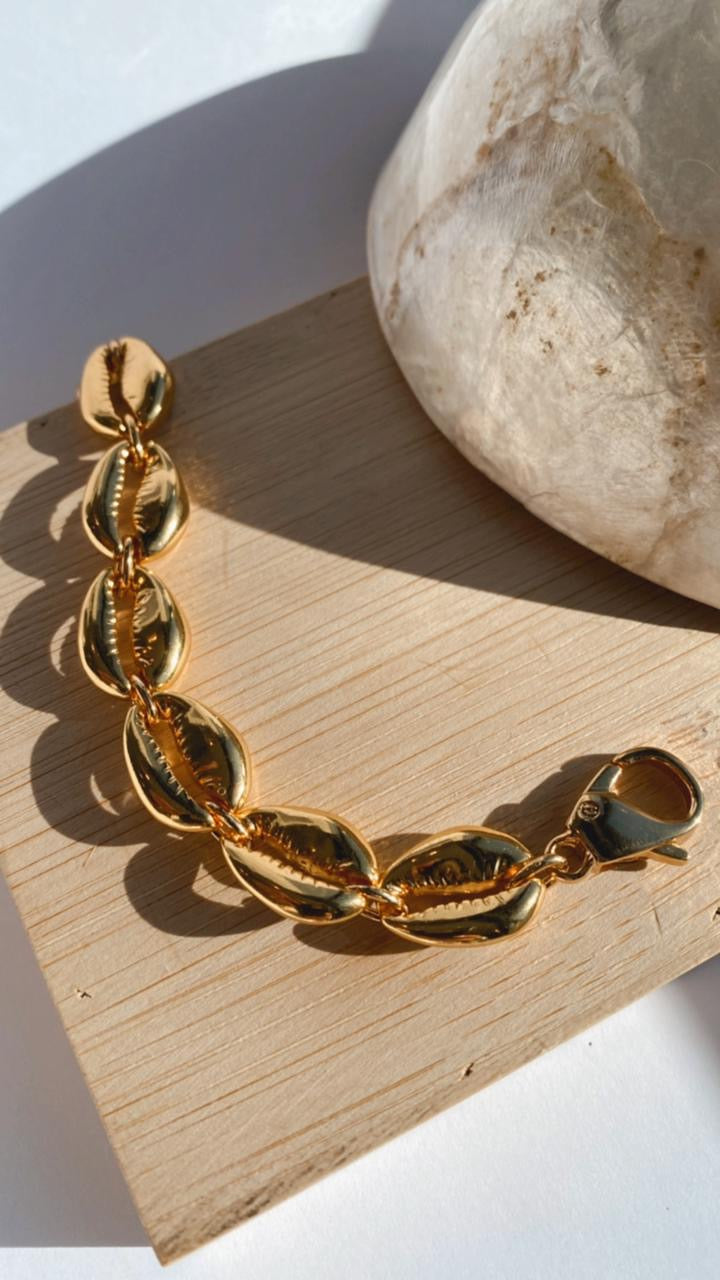 Golden Cowries Shell Bracelet