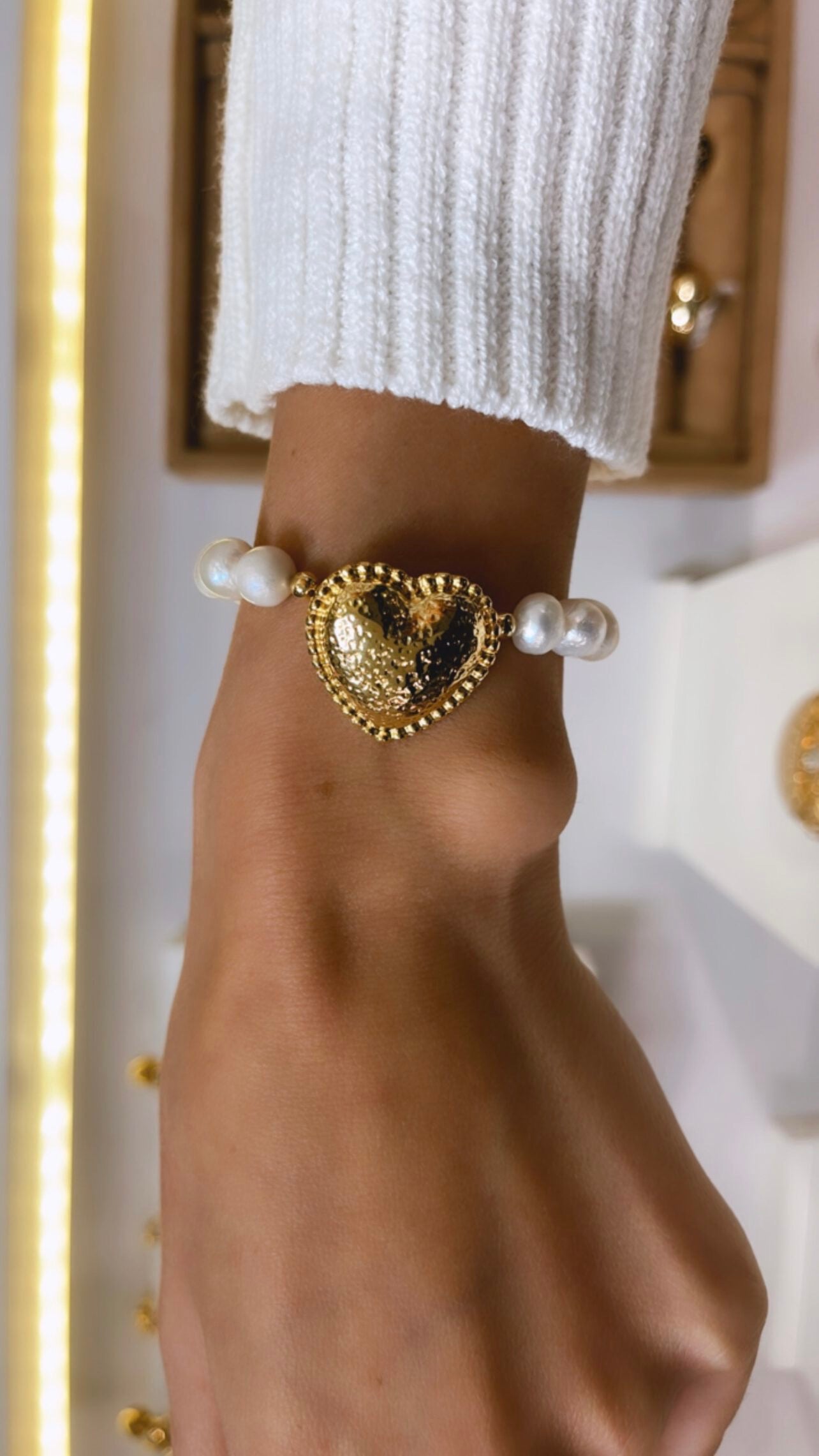 Heart and Pearl Bracelet