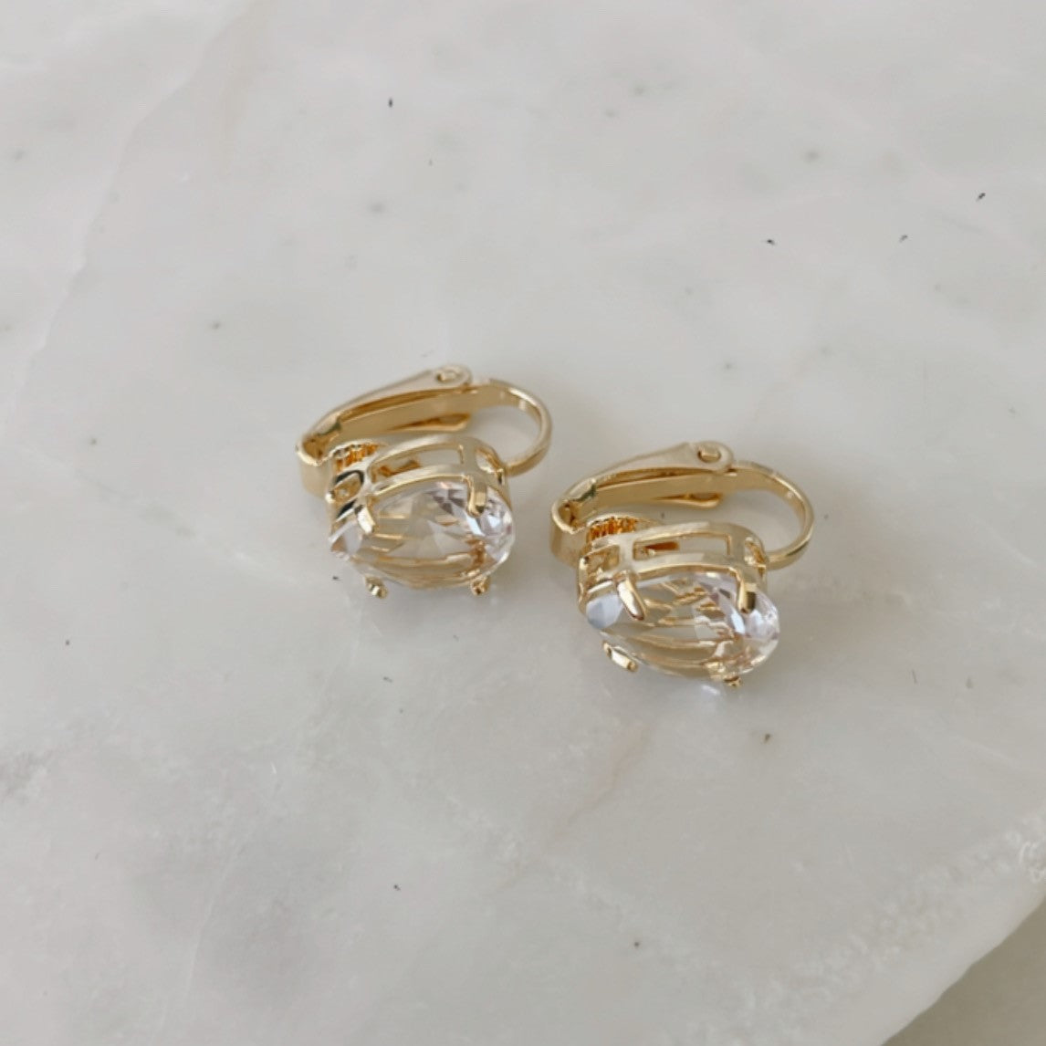 Zirconia Raindrop Leverback Earrings